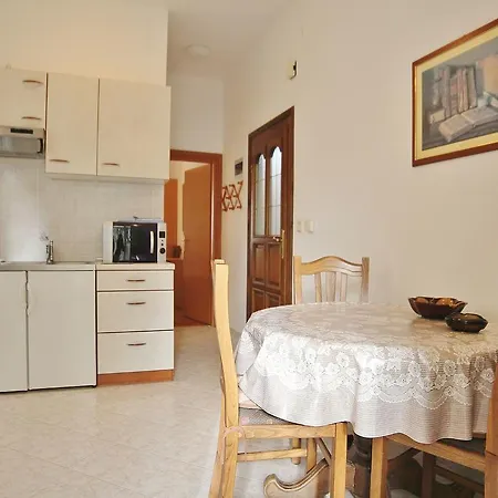 Appartement Silvano 407 *